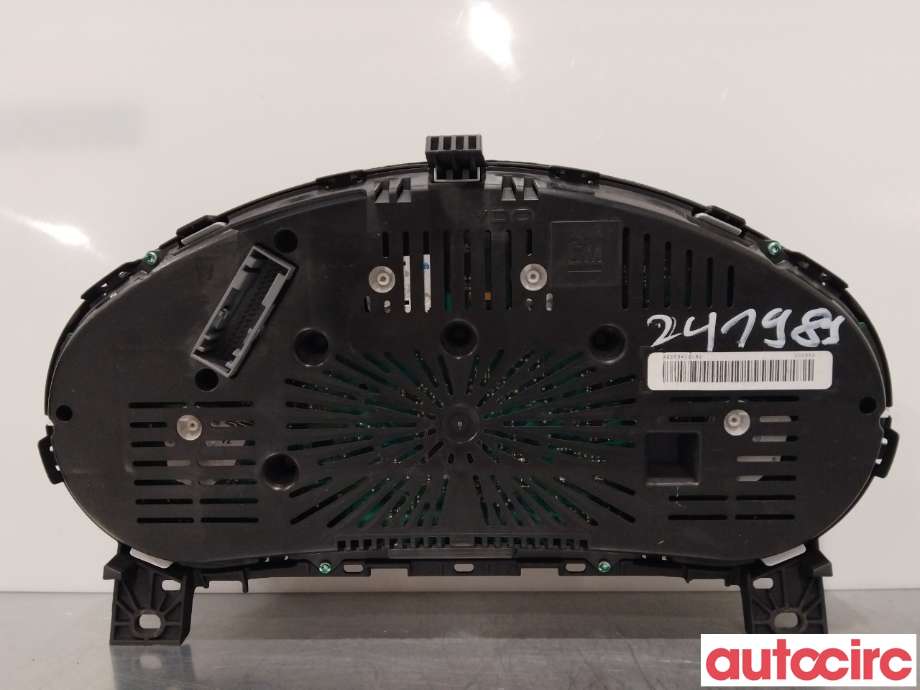 Instrumentpanel til Opel Insignia A 2009-2014  (OPEL|20980568|)