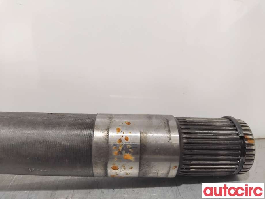Drivaksel høyre foran til Jeep Grand Cherokee 2012-2020 (JEEP|68193660AA|)