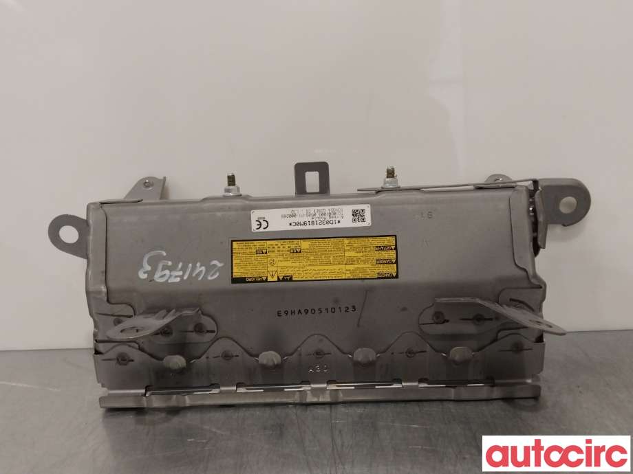 Airbag kne til Lexus CT 2010-2020  (LEXUS|7390076010C0|)