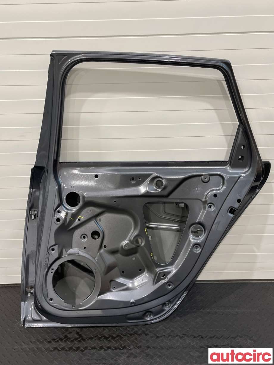 Dør høyre bak til Audi A4 2007-2014 (Type IV) (B8) (B8) (AUDI|8K9833052D)