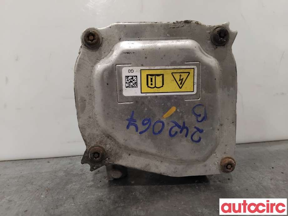 Diverse deler til Honda e 2020-->> (HONDA|1F180-61M-E00|)
