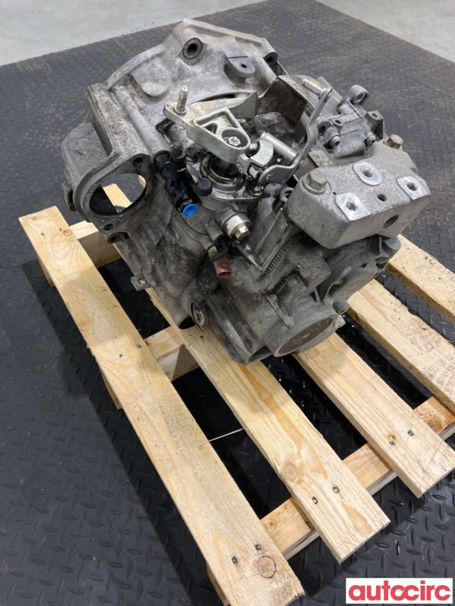 Girkasse manuell 6-trinn til VW Passat 2005-2010 (B6) (B6) (VOLKSWAGEN|02Q300042LX|JLR|02Q300011BT)