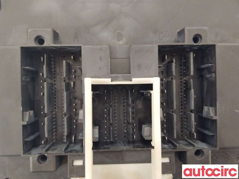 Styreenhet comfort (BCM) til VW Tiguan 2016-2020 (Type II, Fase 1) (VOLKSWAGEN|5Q0937084CG|5Q0937084CF)