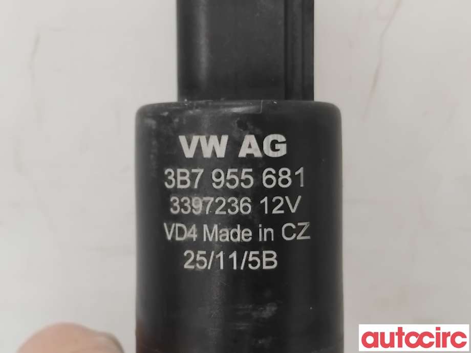 Spylerpumpe til VW Sharan 2010-->> (Type II)  (VOLKSWAGEN|3B7955681|)