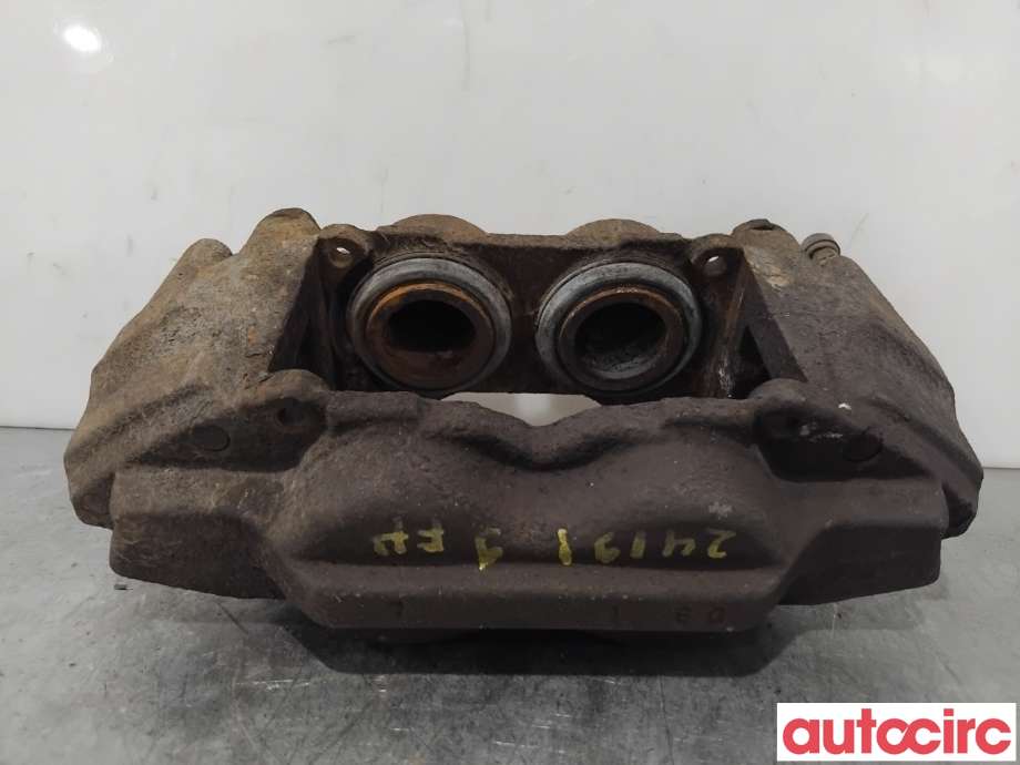 Bremsecaliper høyre foran til Mitsubishi Pajero 2007-2016 (Type IV, Fase 1)  (MITSUBISHI|4605B706|)