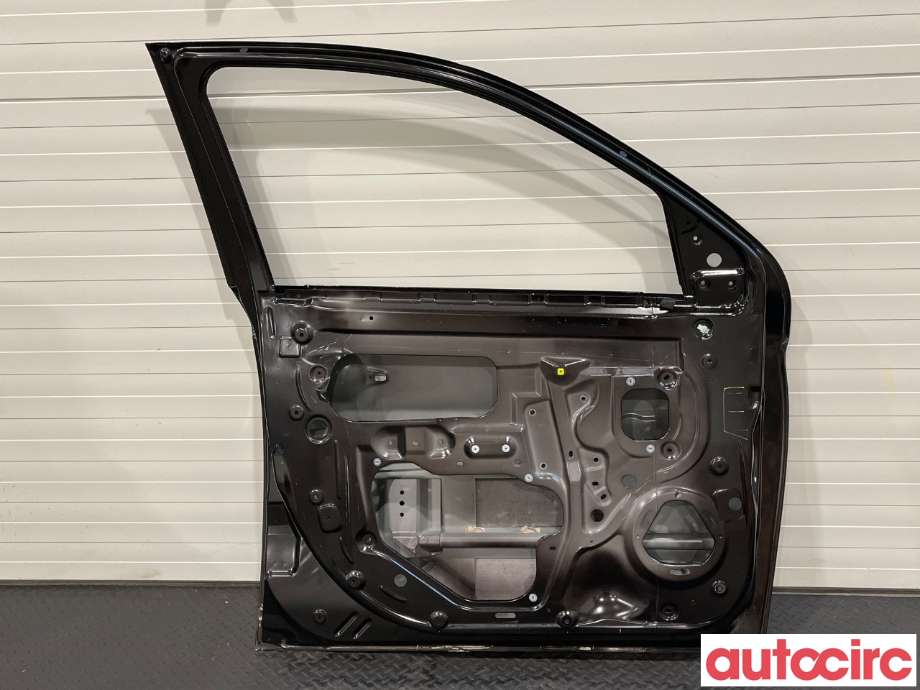 Dør venstre foran til Mitsubishi Outlander 2015-->> (Type III, Fase 2)  (MITSUBISHI|5700B859)
