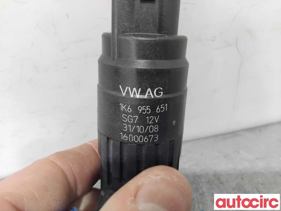 Spylerpumpe foran til Audi A3 2009-2012 (Type II, Fase 2)  (AUDI|1K6955651|)
