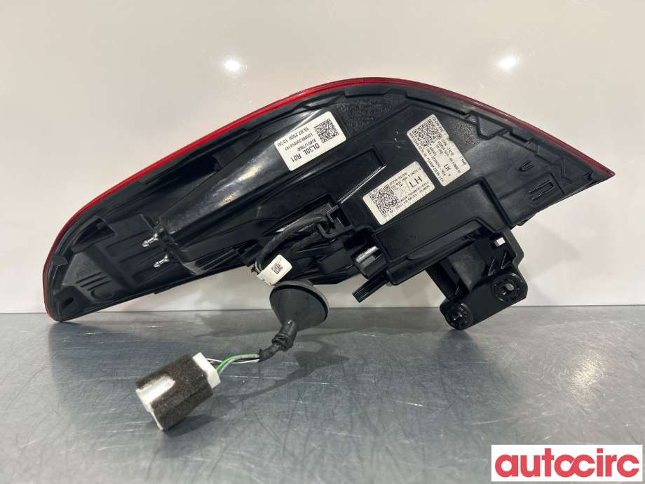 Baklykt venstre til Kia XCeed 2021-->> (SUV) (SUV) (KIA|92401J7300)