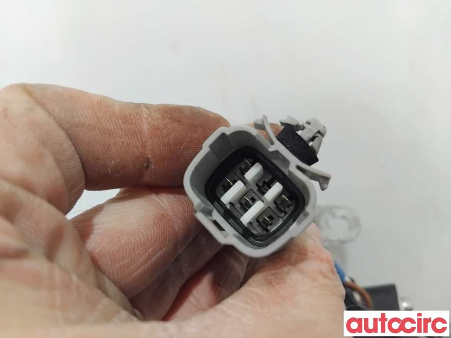 Viskermotor frontrute til Suzuki Swift 2005-2010  (SUZUKI|38100-63J60|)