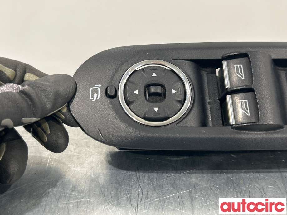 Bryter ruteheis til Ford Mondeo 2011-2014 (Type IV, Fase 2)  (FORD|1681008|AM2T-14A132-BA)