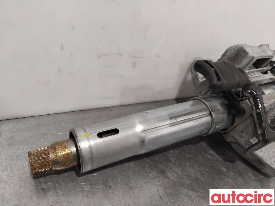 Rattaksel til Mercedes Vito 2014-->> (W447) (W447) (MERCEDES|A4474604800|)