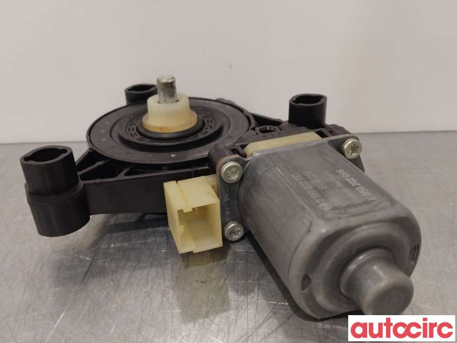 Ruteheis til VW Tiguan 2016-2020 (Type II, Fase 1)  (VOLKSWAGEN|5Q0959801B|0130822717)