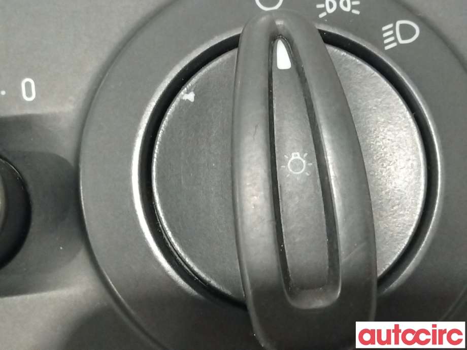 Bryter lys til Ford Fiesta 2008-2012 (Type VI, Fase 1)  (FORD|1515201|8A6T-13A024-AB)