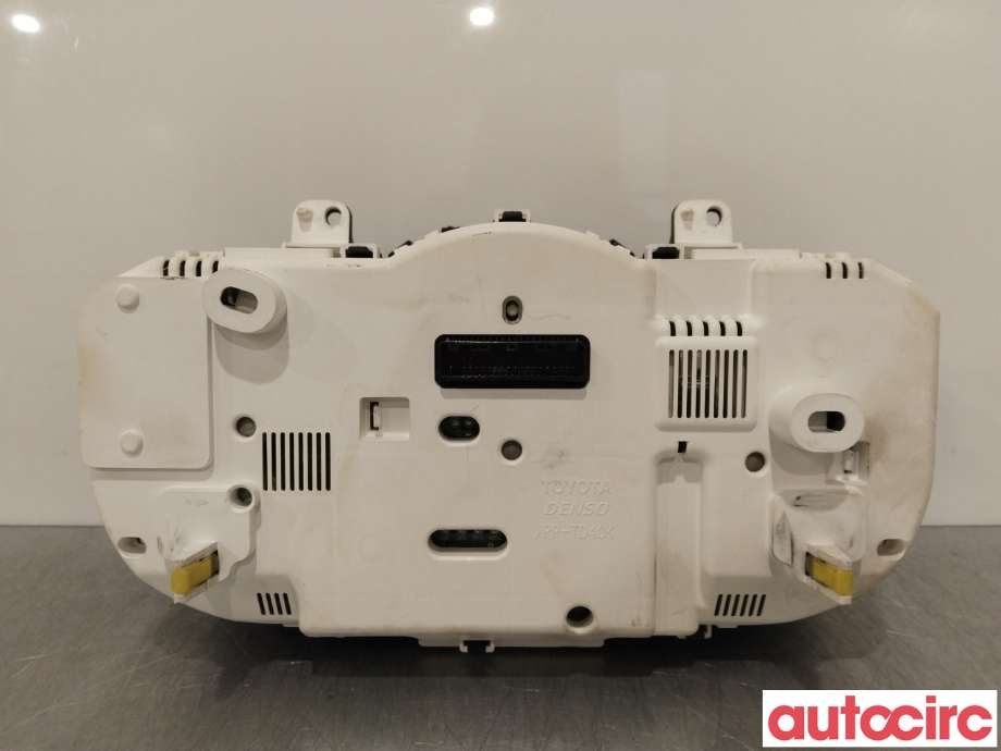 Instrumentpanel til Toyota RAV4 2006-2009 (Type III, Fase 1)  (TOYOTA|8380042D03)