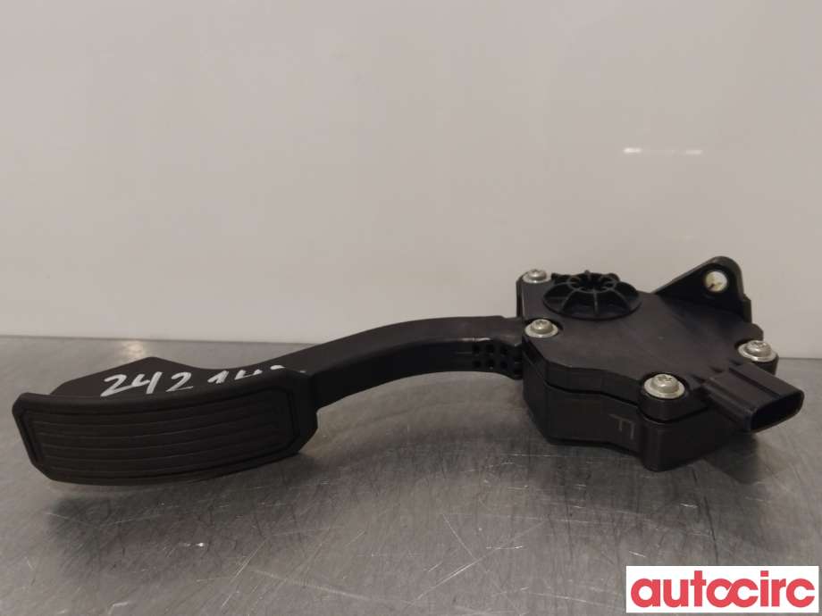 Pedal gass til Toyota RAV4 2006-2009 (Type III, Fase 1)  (TOYOTA|7811042010)