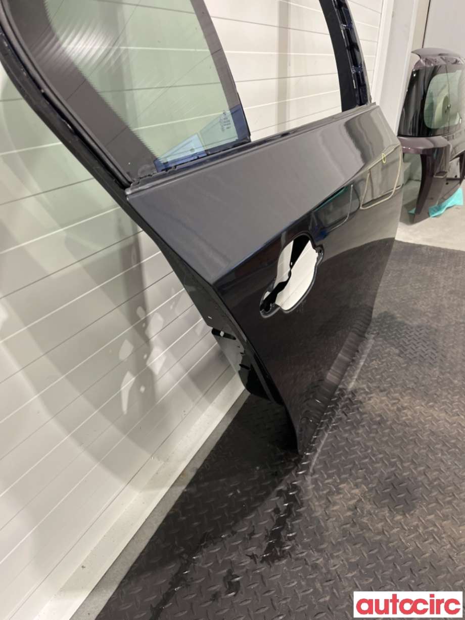 Dør høyre bak til BMW 5-Serie 2003-2010 (E60/E61) (E60/E61) (BMW|41009631832|)