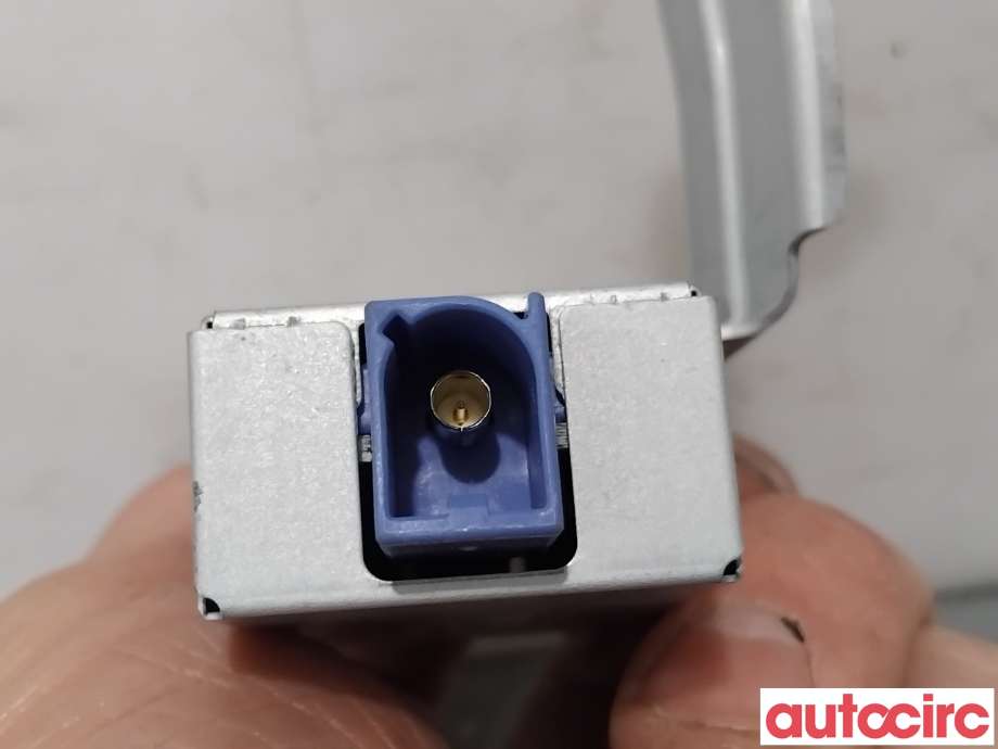 Antenne forsterker til Toyota Corolla 2019-->>  (TOYOTA|863C002040||863C0-02040)
