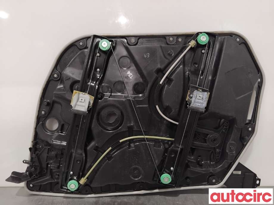 Ruteheis til Mercedes C-Klasse 2014-2018 (Fase 1) (W205) (W205) (MERCEDES|A2057204923|)