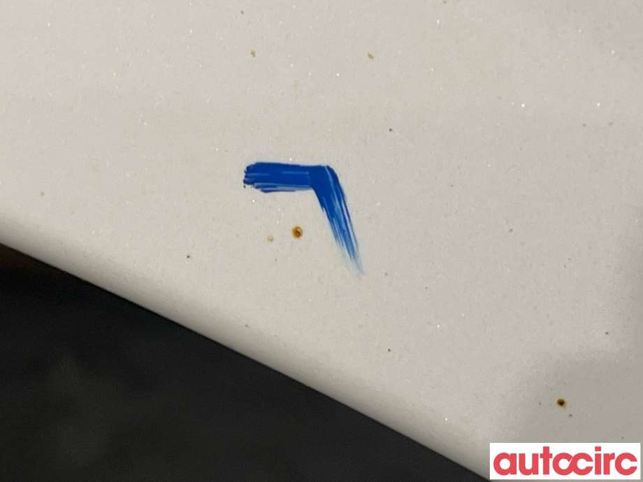 Skjerm venstre foran til Renault Zoe 2013-2019 (Fase 1)  (RENAULT|631010917R)