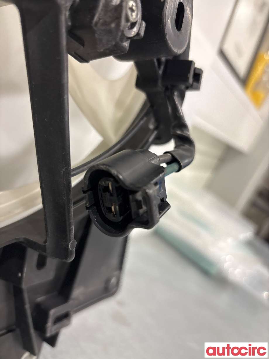 Kjølevifte til Mazda CX-5 2012-2017 (Type I)  (MAZDA|SH0115210|)