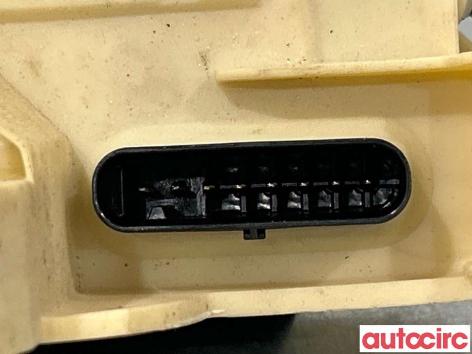 Låsekasse høyre bak til Volvo XC40 2018-2024  (VOLVO|32131413)