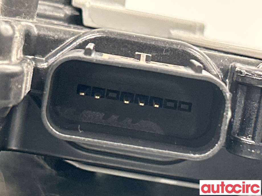 Låsekasse høyre foran til Kia Niro EV 2022-->>  (KIA|81320AT110)