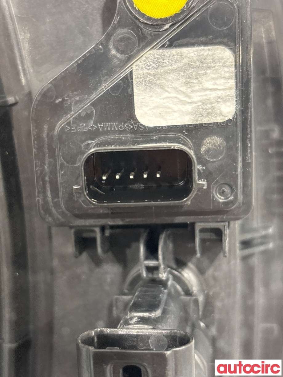 Batterilader inntak/luke til Ford Mustang Mach-e 2020-->> (FORD (US)|2515408||LJ8B-10C706-AE)