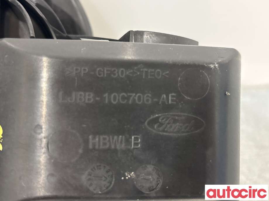 Batterilader inntak/luke til Ford Mustang Mach-e 2020-->> (FORD (US)|2515408||LJ8B-10C706-AE)