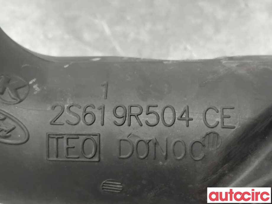 Luftslange innsug til Ford Fusion 2002-2012 (FORD|1329626||2S619R504CE)