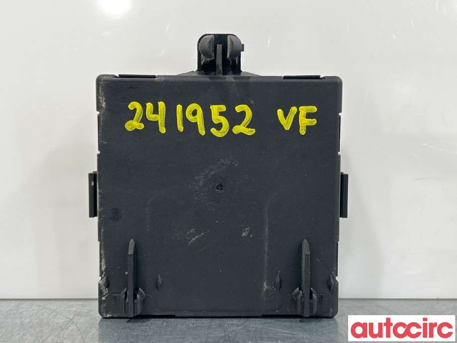 Styreenhet dør venstre foran til Mercedes Vito 2014-->> (W447) (W447) (MERCEDES|A4479007906|A2-C733-7660-5-00|A4479007706)