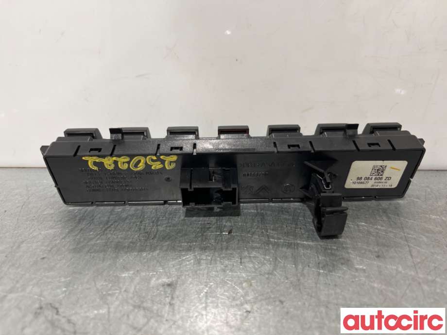 Bryter diverse til Peugeot 3008 2009-2016 (Type I)  (PEUGEOT|98084606ZD|)