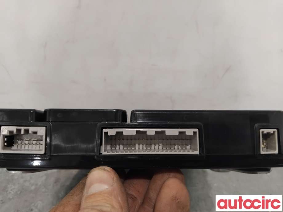 Dashbord telefon til Nissan Leaf 2011-2017 (Type I)  (NISSAN|283B03ND0D|ADN0351489A00|283B03ND0E)