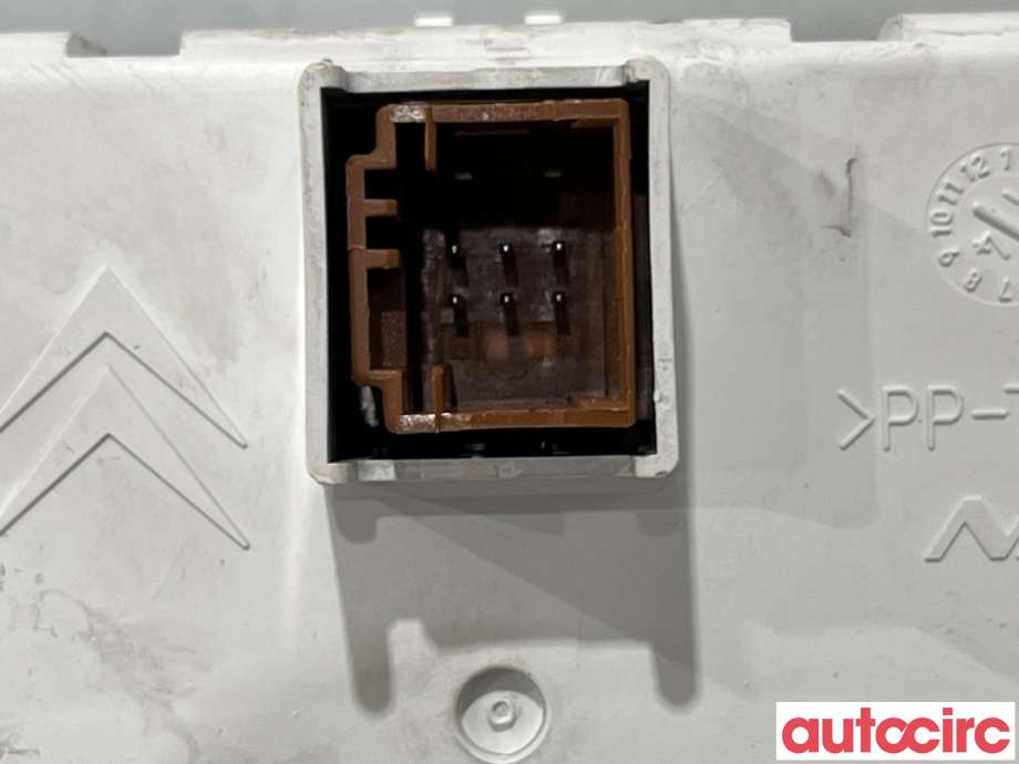 Multimedia display (MCU - Media Controller Unit) til Peugeot 3008 2009-2016 (Type I)  (PEUGEOT|9804898580||9808993180)