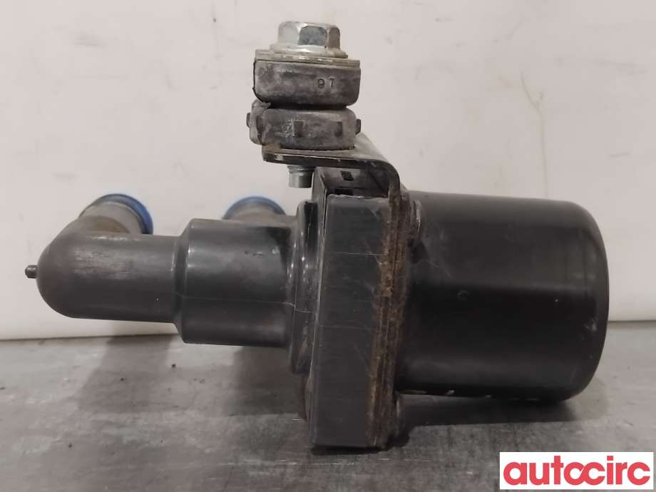Diverse deler til Subaru XV 2012-2017 (Type I)  (SUBARU|72481FJ000|)