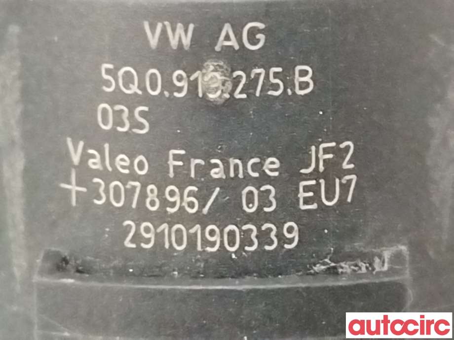Parkeringssensor foran til VW Passat 2015-2019 (Fase 1) (B8) (B8) (VOLKSWAGEN|5Q0919275B)