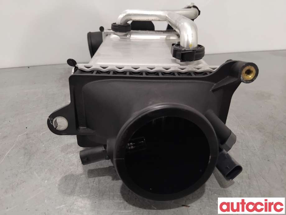 Intercooler til Mercedes C-Klasse 2014-2018 (Fase 1) (W205) (W205) (MERCEDES|A2740900414|CC153002)