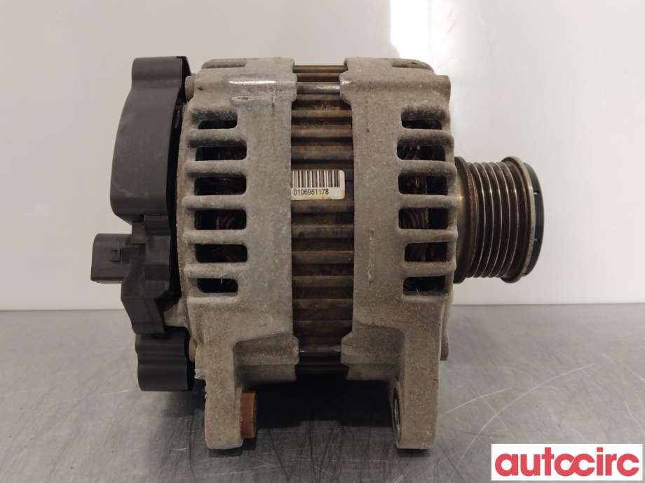 Dynamo til VW Passat 2011-2015 (B7) (B7) (VOLKSWAGEN|03L903023DX|0121715071|03L903024FX)