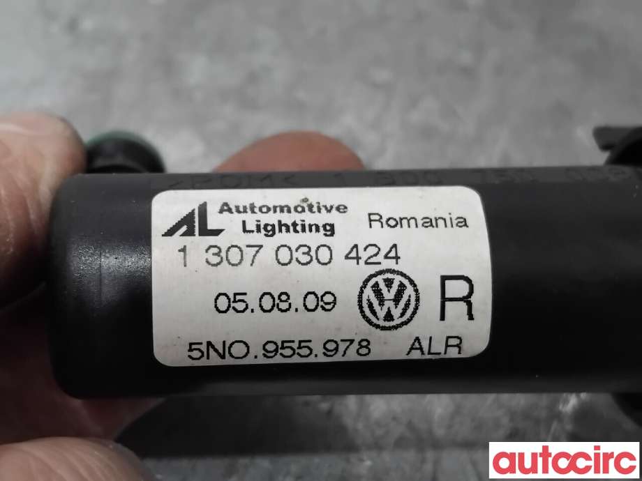 Lyktespylerdyse til VW Tiguan 2007-2011 (Type I, Fase 1)  (VOLKSWAGEN|5N0955104|1307030424|5N0955978)