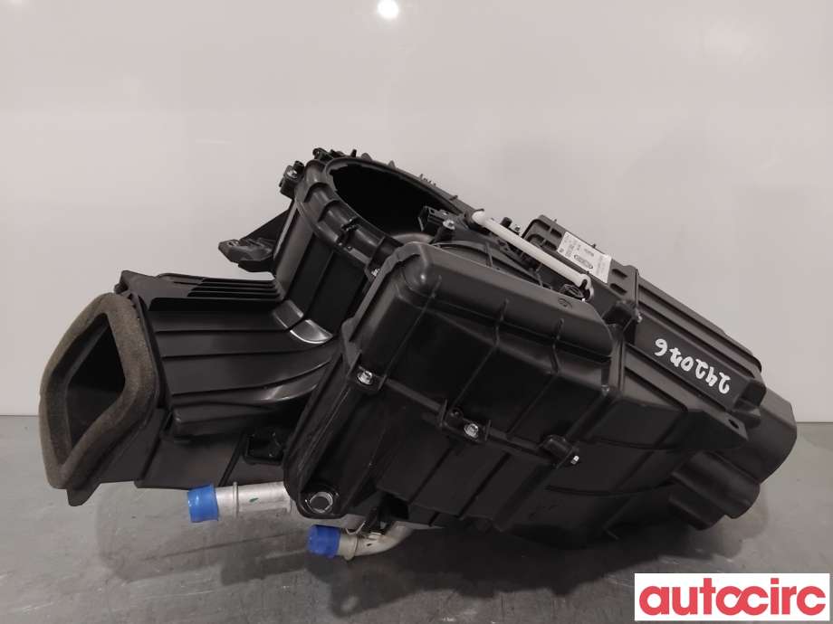 Diverse deler til VW Transporter / Caravelle 2015-2019 (T6) (T6) (VOLKSWAGEN|7H0819049D||7E0819004E)