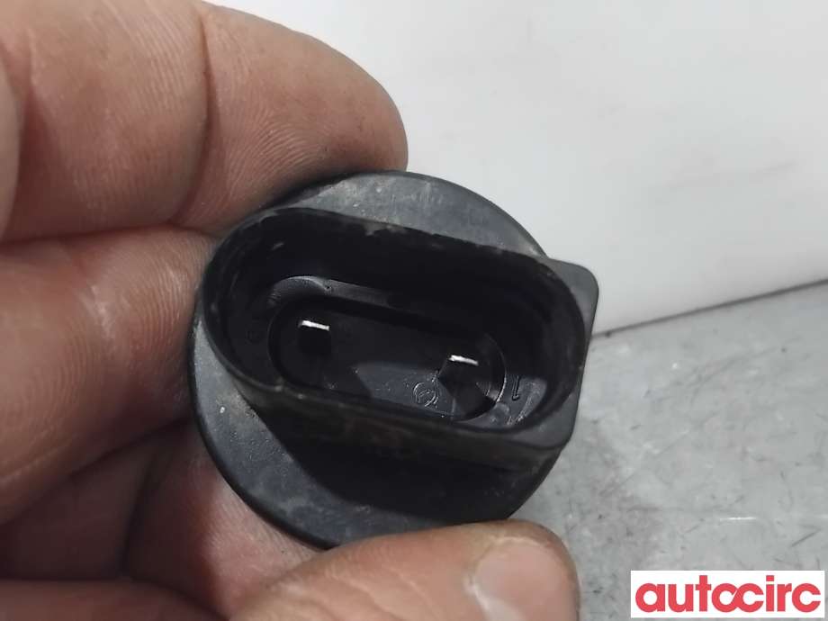 Diverse deler til VW Scirocco 2008-2013  (VOLKSWAGEN|7M0919376|)