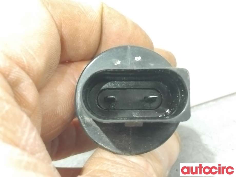 Diverse deler til VW Touran 2010-2015 (Type I, Fase 3)  (VOLKSWAGEN|7M0919376|)