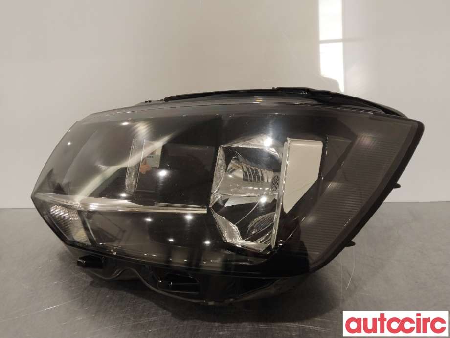 Frontlykt venstre halogen til VW Transporter / Caravelle 2015-2019 (T6) (T6) (VOLKSWAGEN|7E1941015AD|7E1941015AB)