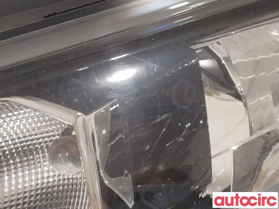 Frontlykt venstre halogen til VW Transporter / Caravelle 2015-2019 (T6) (T6) (VOLKSWAGEN|7E1941015AD|7E1941015AB)