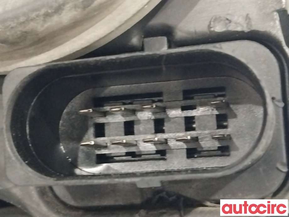 Frontlykt venstre halogen til VW Transporter / Caravelle 2015-2019 (T6) (T6) (VOLKSWAGEN|7E1941015AD|7E1941015AB)