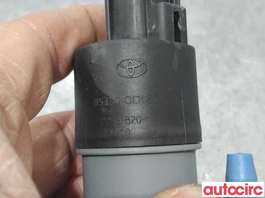 Spylerpumpe foran til Toyota Yaris 2012-2014 (Type III, Fase 1)  (TOYOTA|853300D120||85330-0D120)