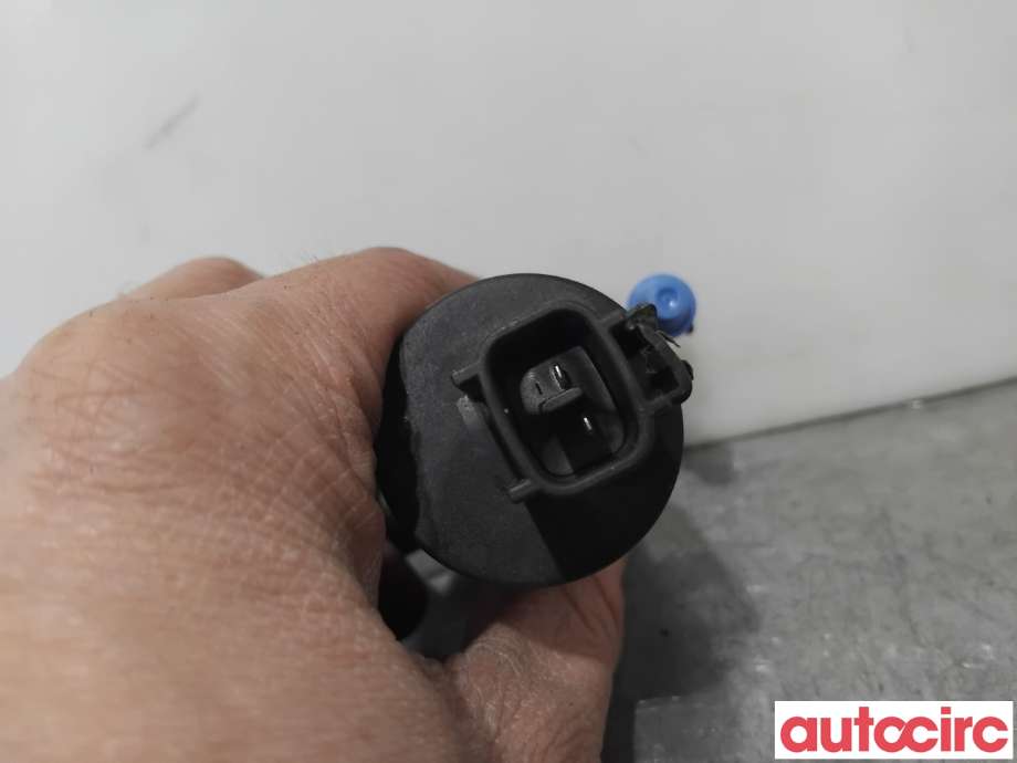 Spylerpumpe bak til Toyota Yaris 2012-2014 (Type III, Fase 1)  (TOYOTA|853300F020||85330-0F020)