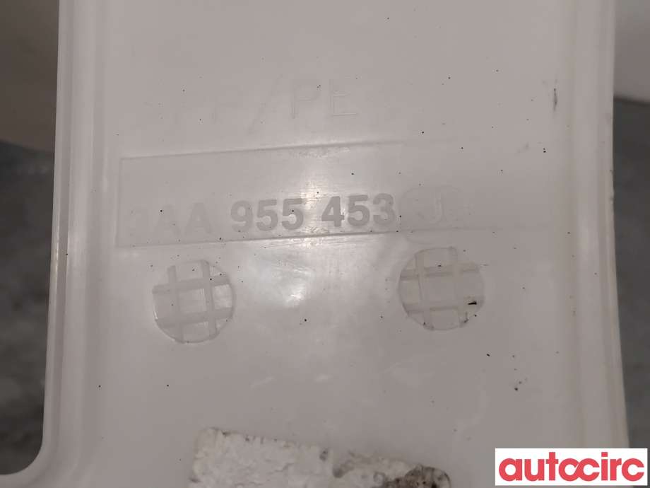 Spylertank til VW Passat 2011-2015 (B7) (B7) (VOLKSWAGEN|3AA955453J|)