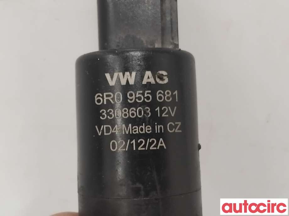 Spylerpumpe til VW Passat 2011-2015 (B7) (B7) (VOLKSWAGEN|6R0955681|)