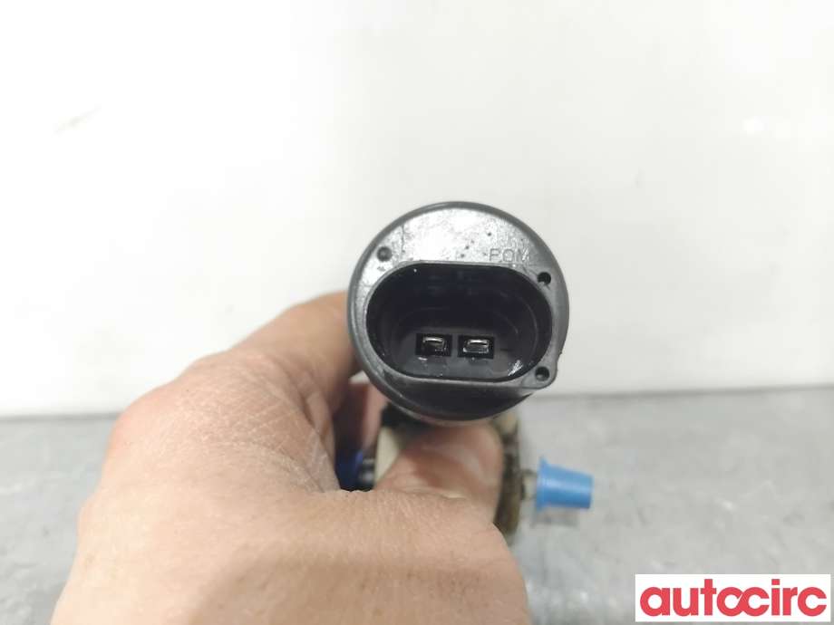 Spylerpumpe foran til VW Passat 2011-2015 (B7) (B7) (VOLKSWAGEN|1K6955651|)
