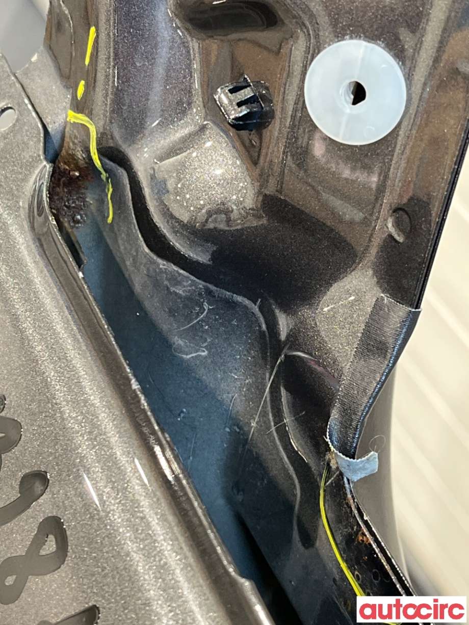 Dør høyre foran til Ford Kuga 2013-2019  (FORD|2387793|GV41-S20124-AH)